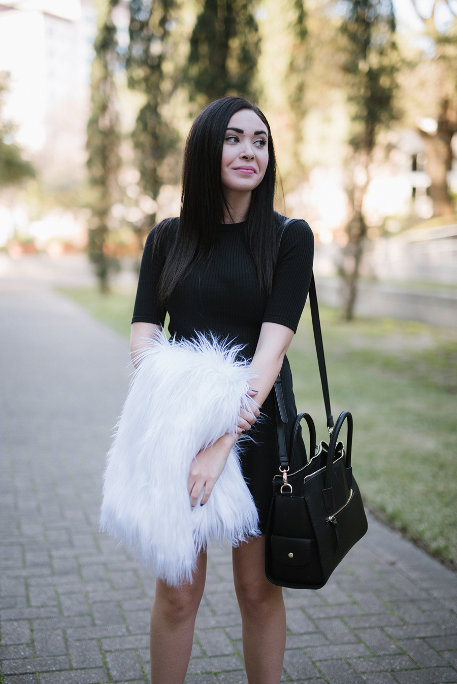 FTT-FAUX-FUR-VEST-LBD-ZARA-DRESS-KUSHY-FOOT-4