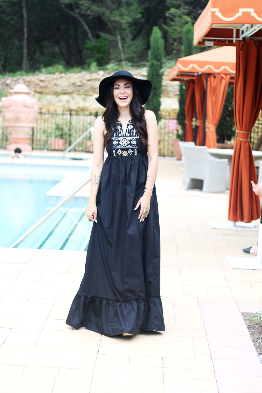 FTT-ESHAKTI-HOTEL-GRANDUCA-CUSTOM-DRESS-FLOPPY-HAT-POOLSIDE-CASUAL-PARTY-11