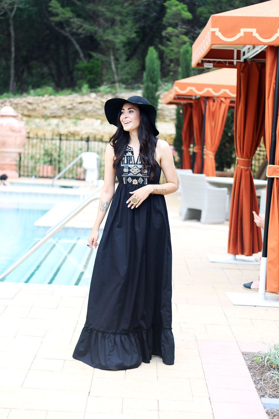 FTT-ESHAKTI-HOTEL-GRANDUCA-CUSTOM-DRESS-FLOPPY-HAT-POOLSIDE-CASUAL-PARTY-13