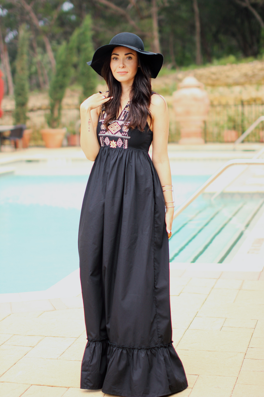 FTT-ESHAKTI-HOTEL-GRANDUCA-CUSTOM-DRESS-FLOPPY-HAT-POOLSIDE-CASUAL-PARTY