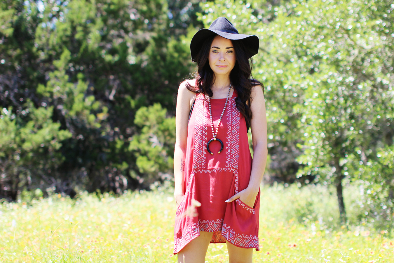 FTT-RED-PINK-SILVER-DRESS-HAT-WATER-FASHION-SHOOT-15