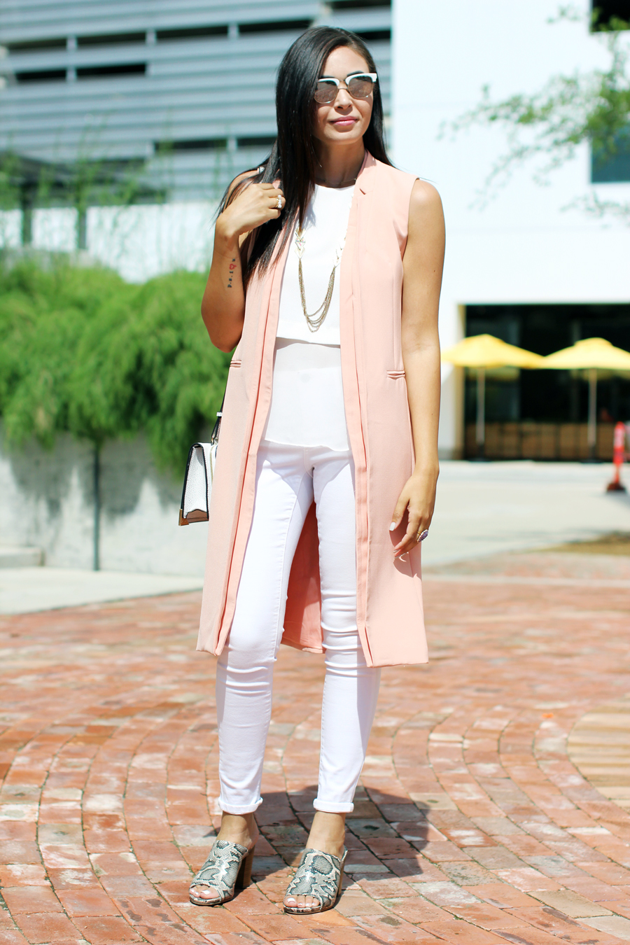 FTT-LILY-JAMES-COLLECTION-PINK-VEST-WHITE-LOOK-MULES-4