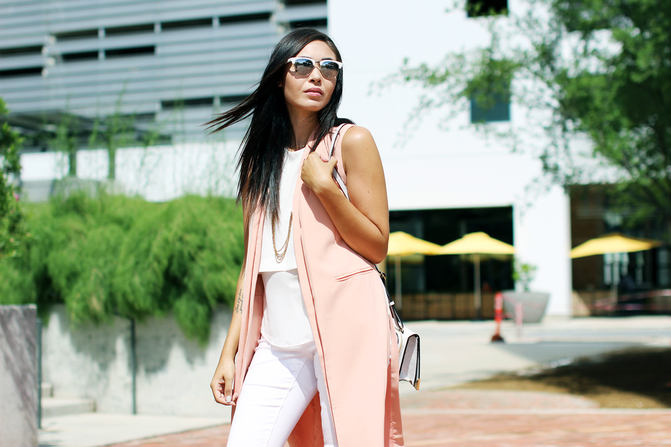 FTT-LILY-JAMES-COLLECTION-PINK-VEST-WHITE-LOOK-MULES-9