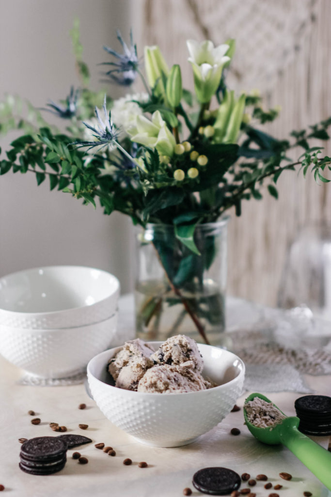 Fixed to Thrill: Easy, Vegan Coffee Flavored Ice Cream with Oreos